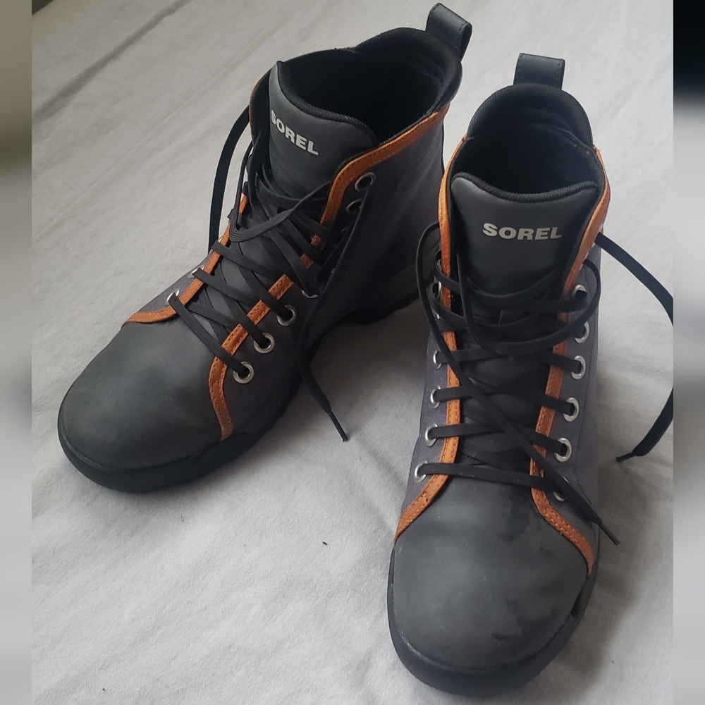 Sorel urban snow boot, size 10